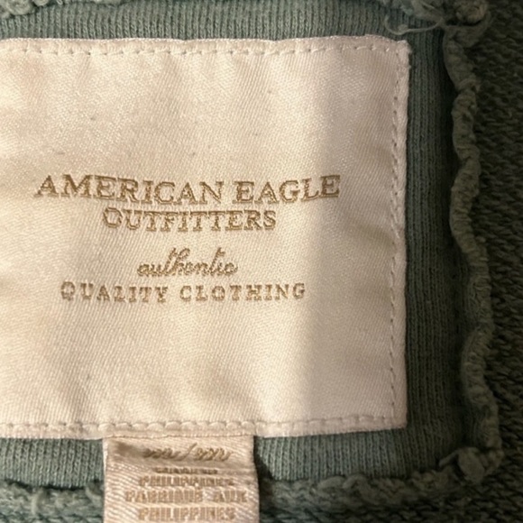 American Eagle Distressed v-neck sweatshirt - Picture 3 of 5